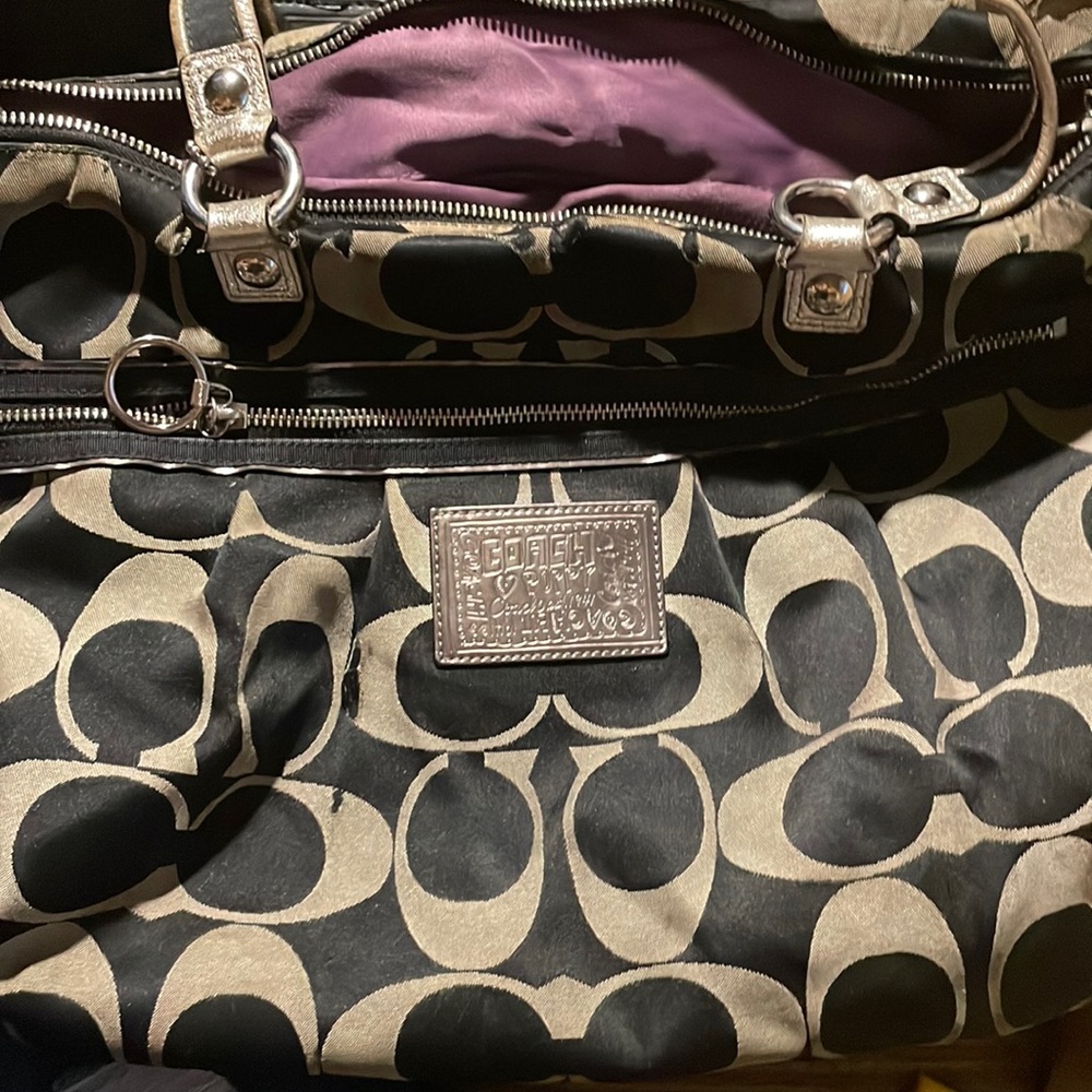 Authentic Vintage Coach Poppy signature shoulder bag black/white
